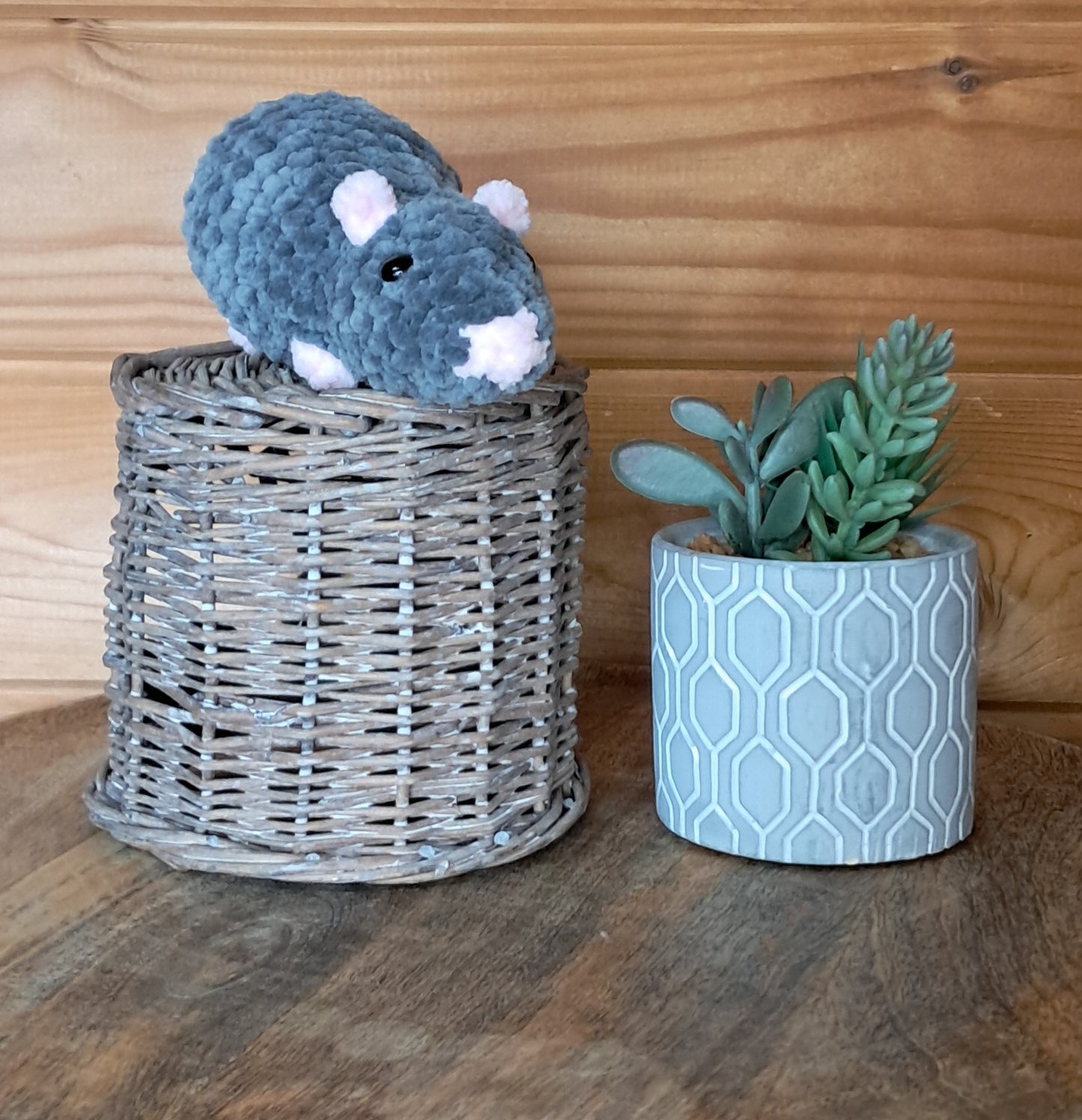 Handgemaakt op bestelling - schattige gehaakte Rat knuffel - aangepaste kleuren